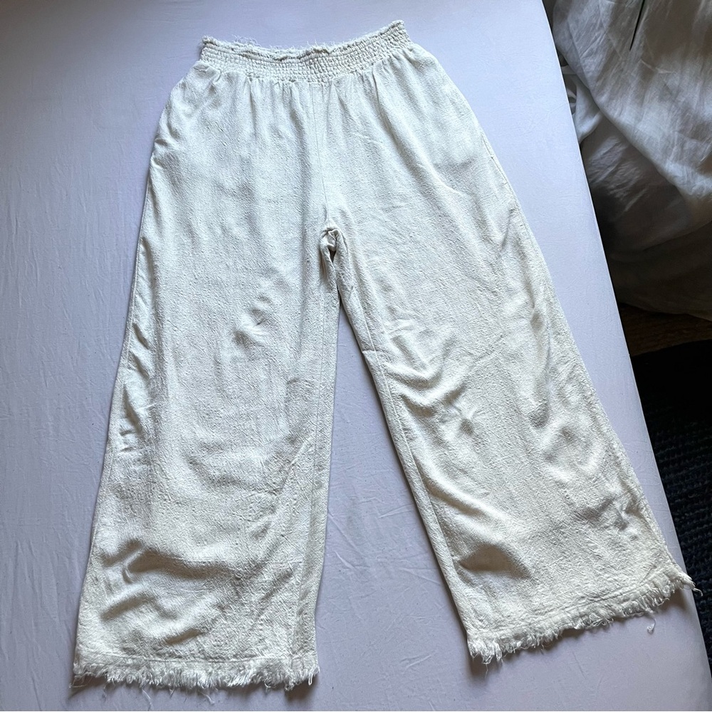 SOLAI ivory‎ cream textured wide leg elastic waist cropped rayon linen fray hem
